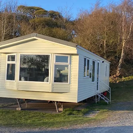 Holiday home 2 Bedroom Static Caravan Near The Lake *