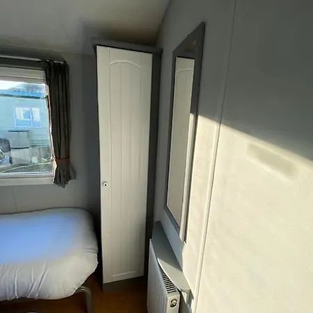 Σπίτι διακοπών 2 Bedroom Static Caravan Near The Lake